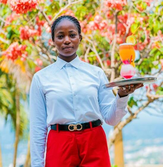 Sky Plus Hotel & Resort