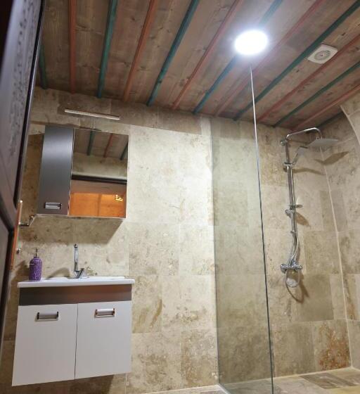 Stone Owl Otel & Restaurant