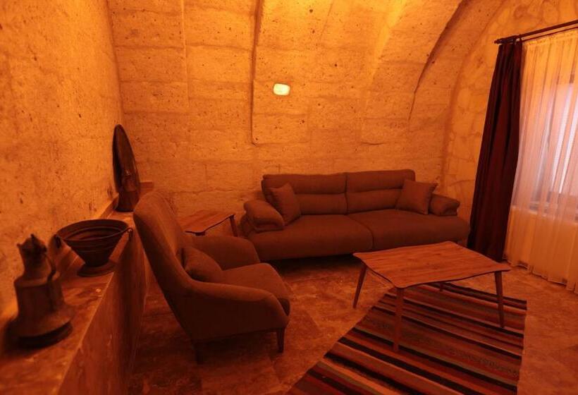 Stone Owl Otel & Restaurant