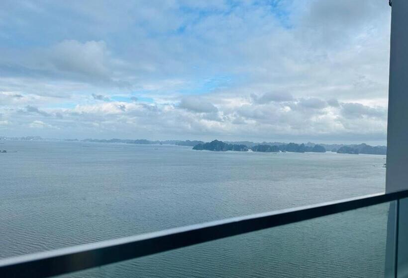 Bayside Condotel A La Carte