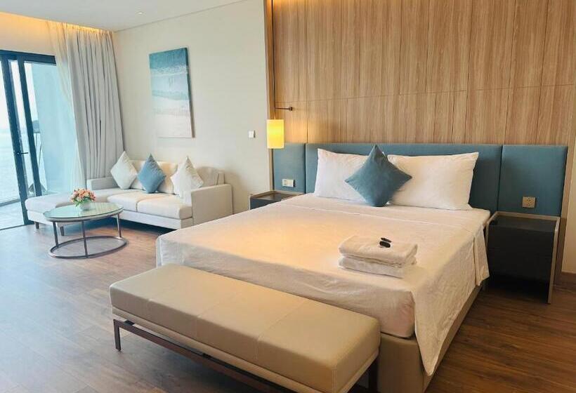 Bayside Condotel A La Carte