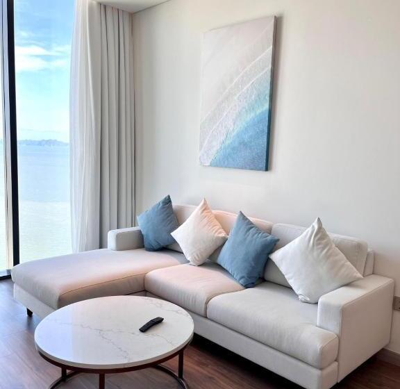 Bayside Condotel A La Carte