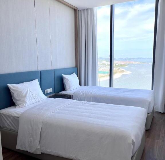 Bayside Condotel A La Carte