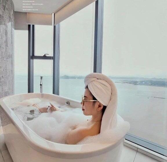 Bayside Condotel A La Carte