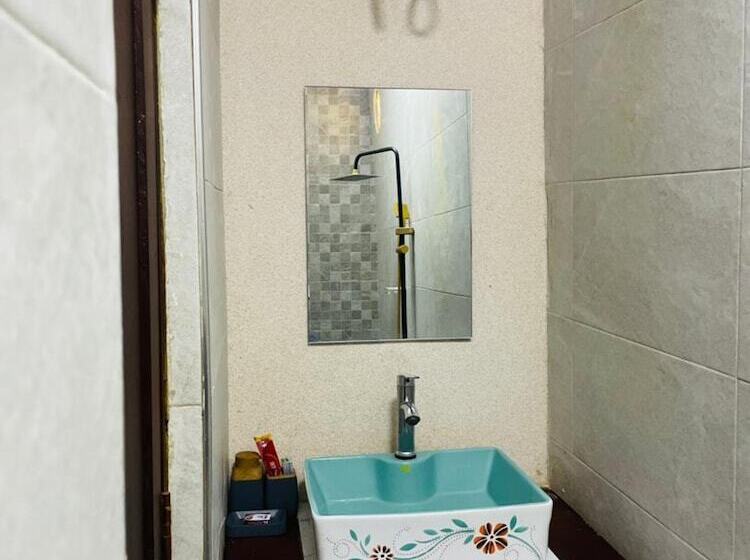 민박 The Baobab Homestay