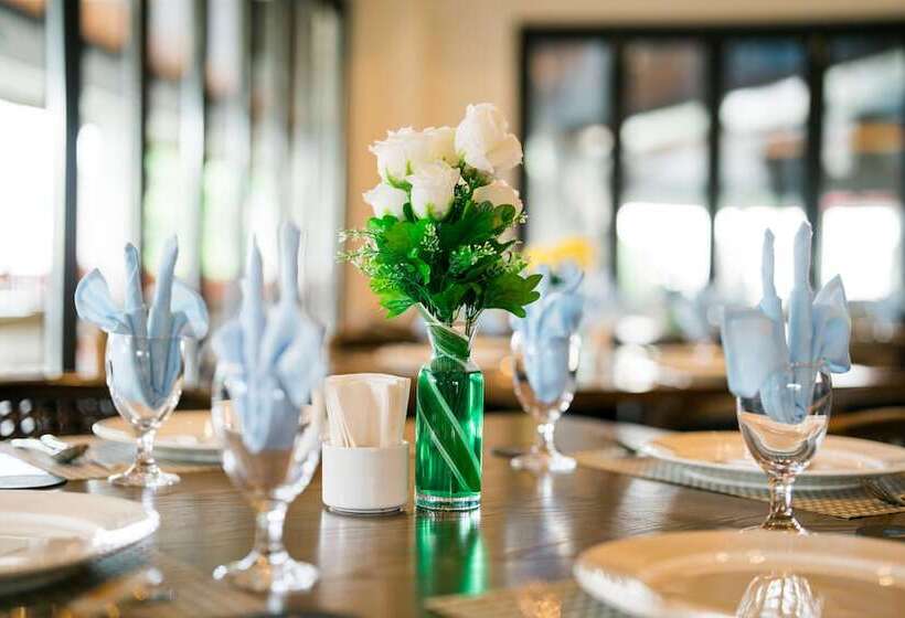 H Resort   The Coral Cliff