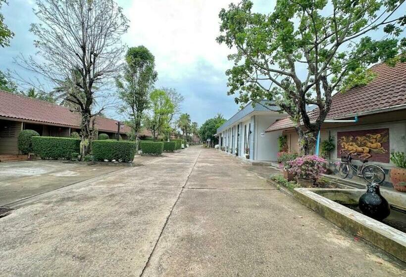 酒店 โรงแรมแสงทองรีสอร์ท