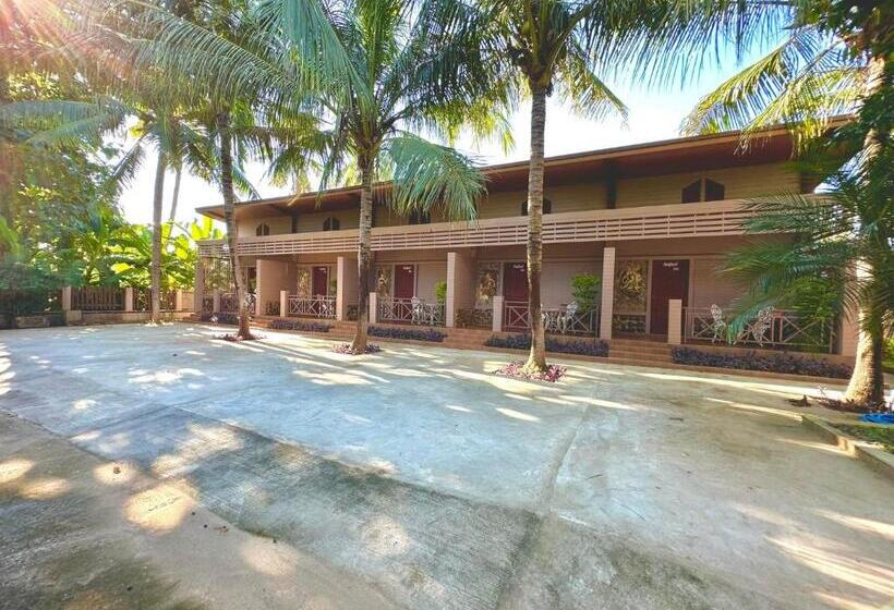 酒店 โรงแรมแสงทองรีสอร์ท