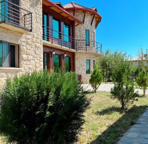 هتل Nordmann,racha