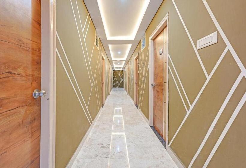 酒店 Oyo Flagship Sri Chowdeshwari Boarding And Lodging