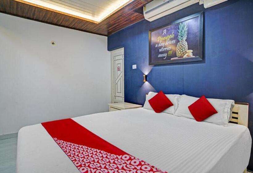 Отель Oyo Flagship The Coffee Club Executive Lodging