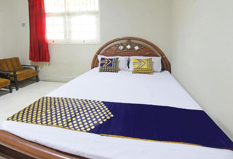 בית מלון כפרי Spot On 92973 Madani Syariah Guesthouse