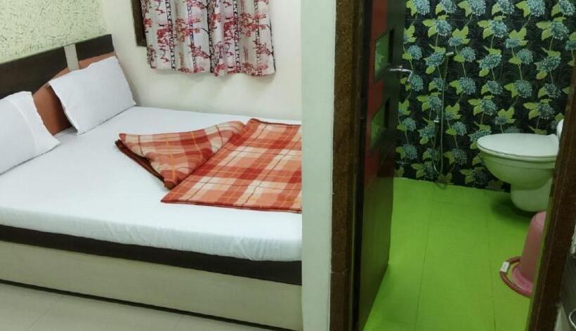 فندق Welcome, Mumbai