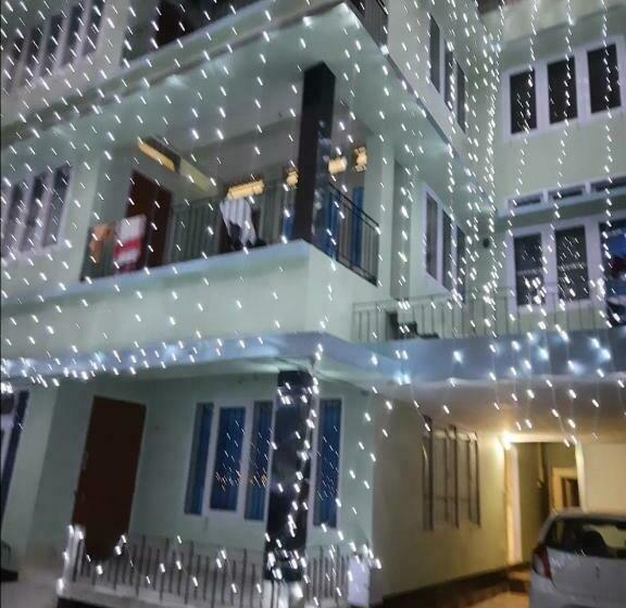 Parijat Pg Girls Hostel