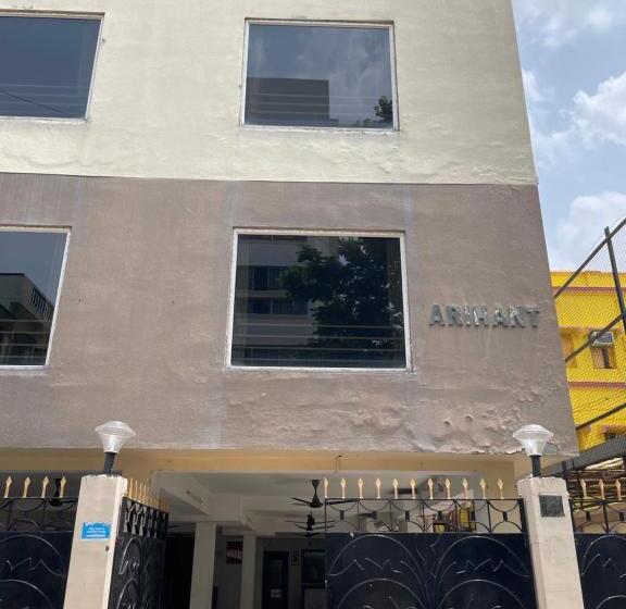Pension Arihant Guest House