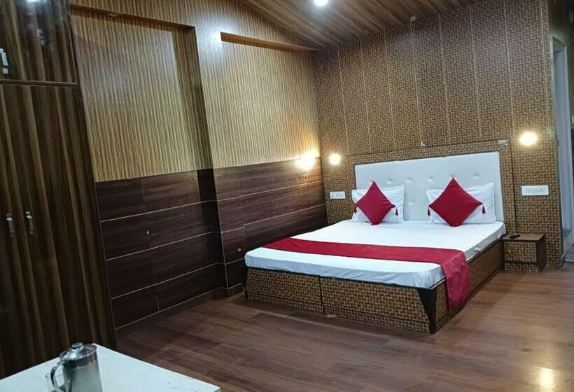 بنسيون Kufri Paradise