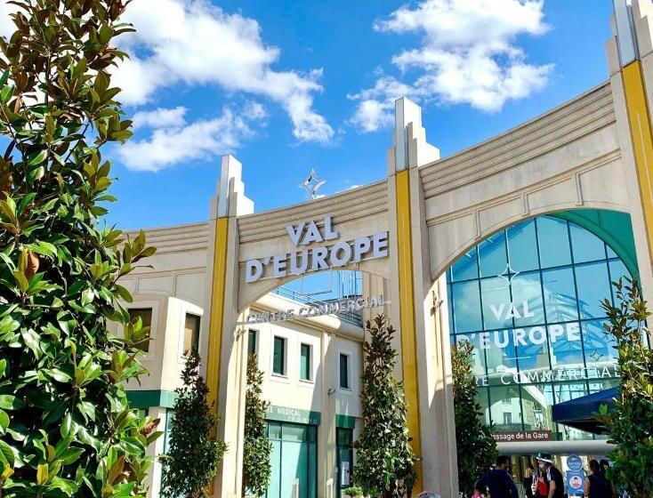 膳宿费 Val D’europe Eva