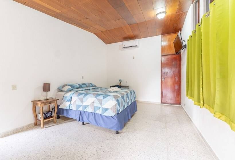 بنسيون Volcano Hostal Y Restaurante