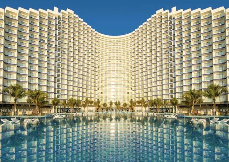 Arena Cam Ranh Beach Resort