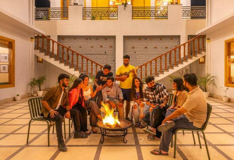 The Hosteller Chakrata