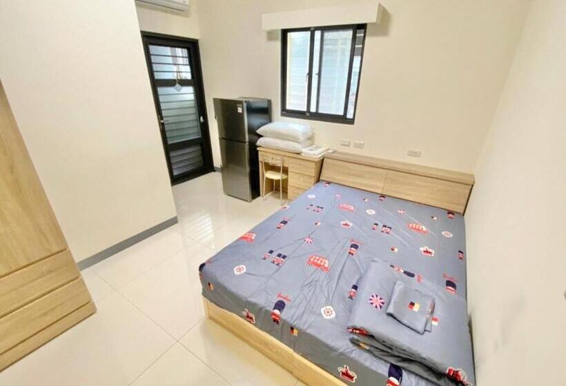 Schronisko 康莊背包旅宿 上下舖背包床位4人&6人房&雙人床房 請來電確認住宿否則無效預訂