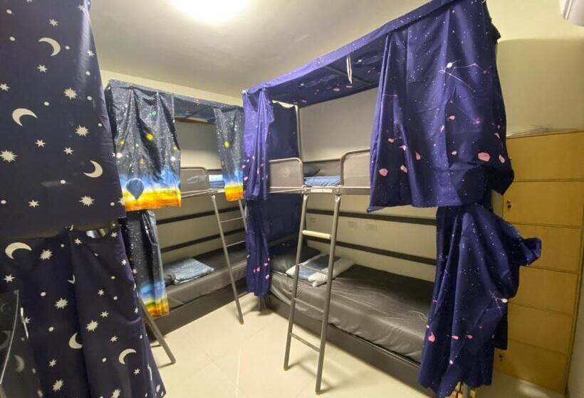 Schronisko 康莊背包旅宿 上下舖背包床位4人&6人房&雙人床房 請來電確認住宿否則無效預訂