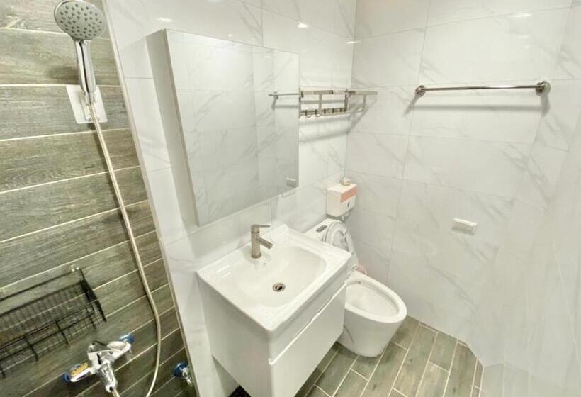 Schronisko 康莊背包旅宿 上下舖背包床位4人&6人房&雙人床房 請來電確認住宿否則無效預訂