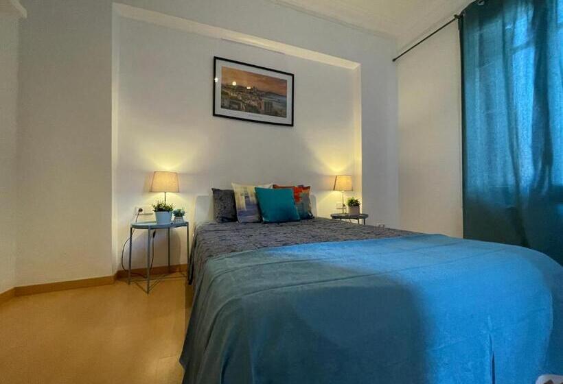 Общежитие Central Rooms Cathedral