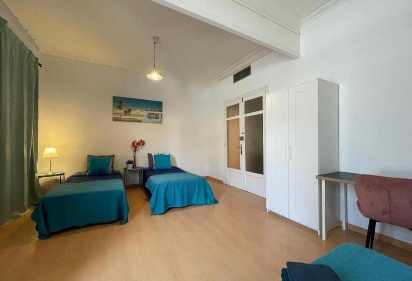 Общежитие Central Rooms Cathedral