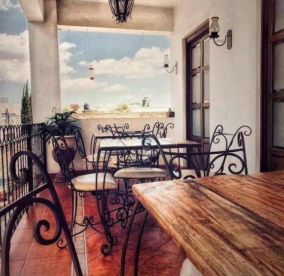 مبيت وإفطار Casa Tastuán