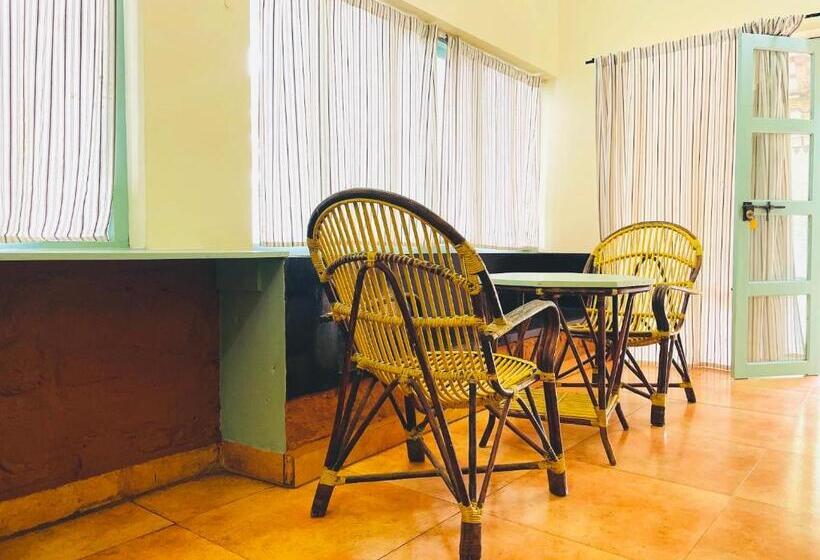 Bed and Breakfast Punarjani Ayurvedic Resorts