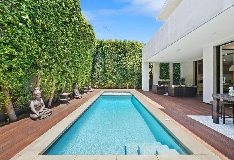 ベッドアンドブレックファースト West Hollywood Modern Luxury 5 Br Villa Sleeps 10