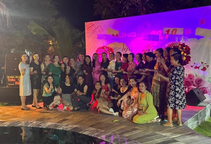 Bum King Resort Hồ Tràm