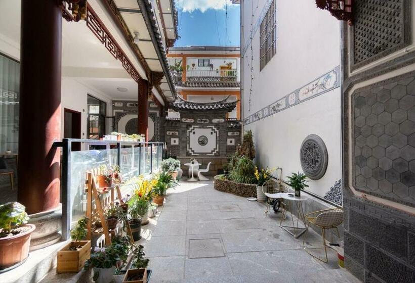Dali Ancient City Xinyu Xuan B&b   Erhai Gate Branch