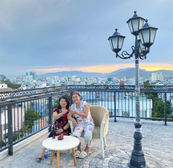 Goodtech Luxury Hotel & Apartment