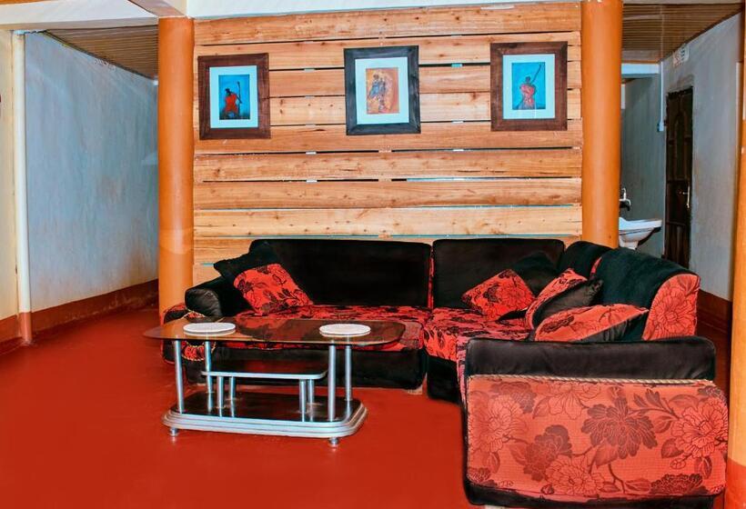 فندق Cajanus Inn Karatu