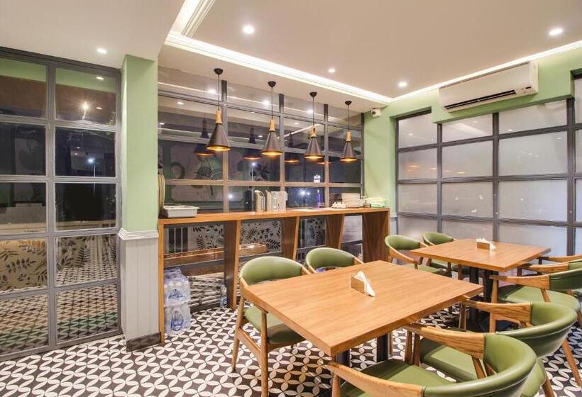 酒店 Collection O Avasa Grand