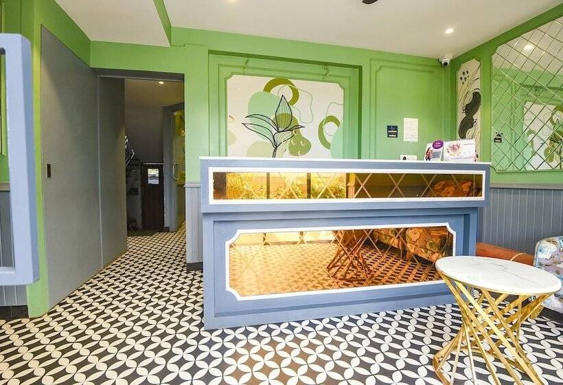 ホテル Collection O Avasa Grand