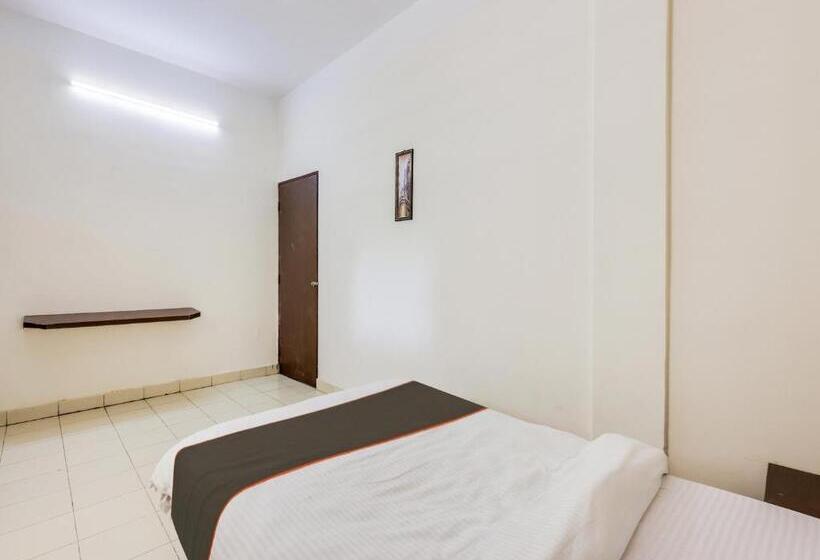 בית מלון כפרי Collection O Erica