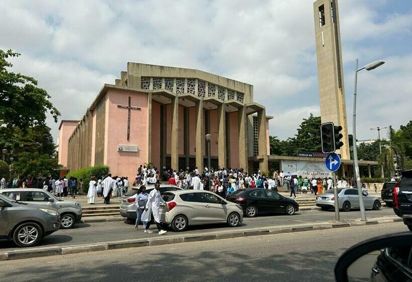 هتل کپسول Sagrada Confortspace