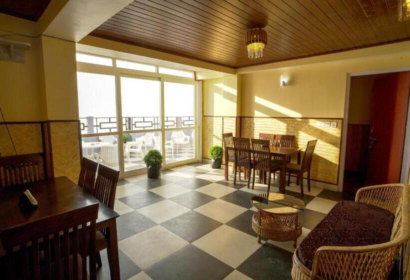 هتل Hill Queen Near Sherpa Gumba Darjeeling Mall 5 Min Couple Friendly