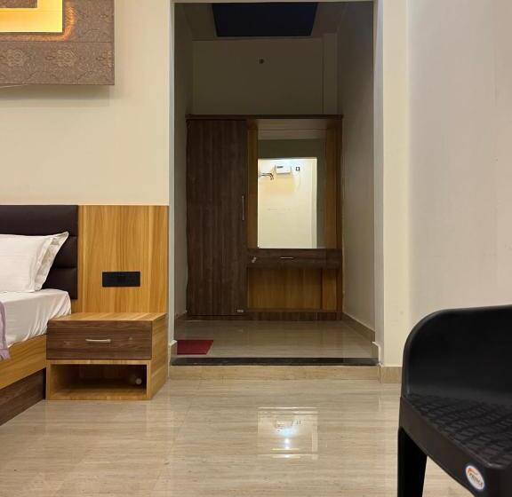 ホテル Jb Square Resort And Lawn