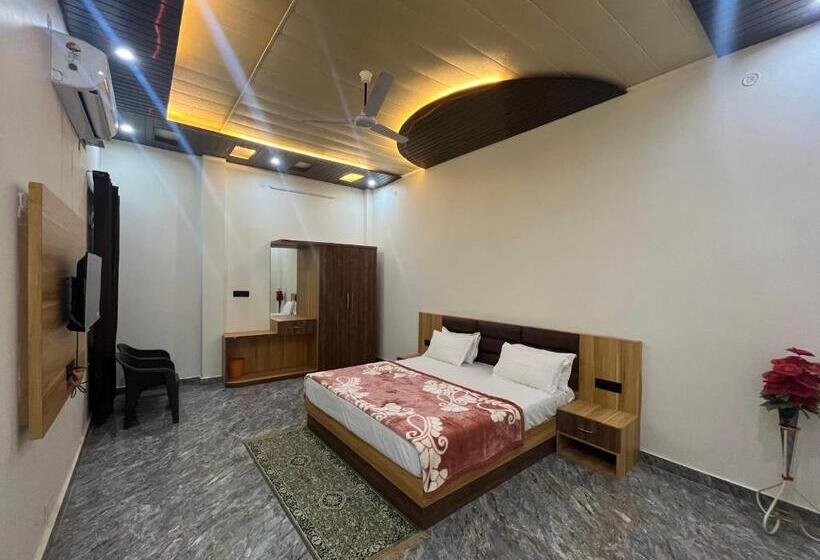 ホテル Jb Square Resort And Lawn