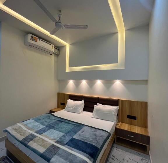 ホテル Jb Square Resort And Lawn