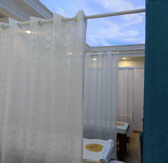 هتل Khách Sạn L  Spa