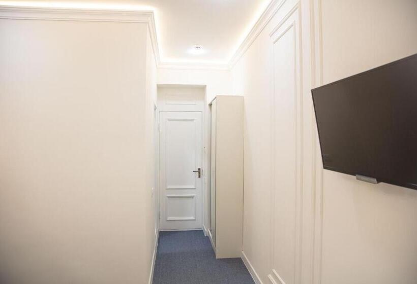 فندق Lev Tolstoy