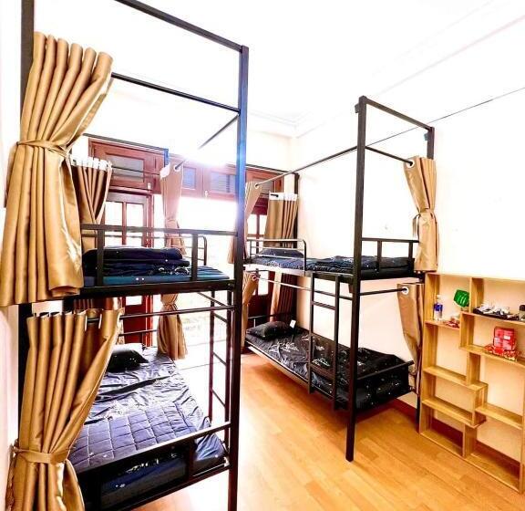 هتل Lion Homestay