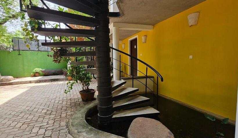 فندق Megam Guest House