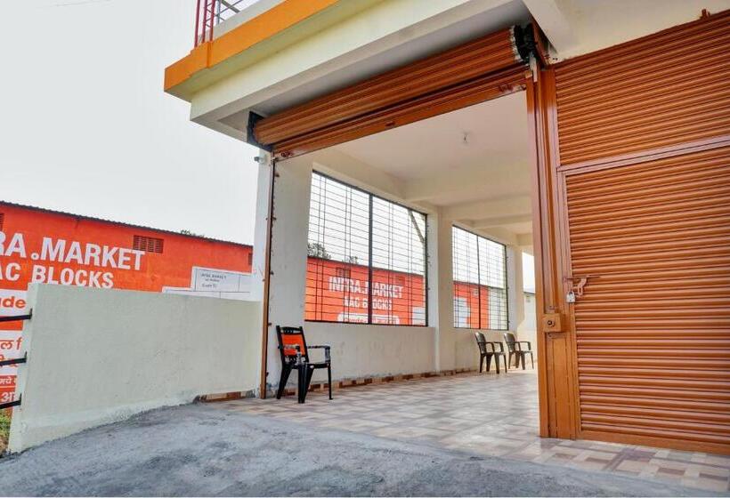 בית מלון כפרי Oyo Flagship Sai Balaji Lodge