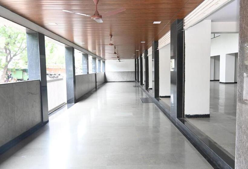 בית מלון כפרי Pritam Park